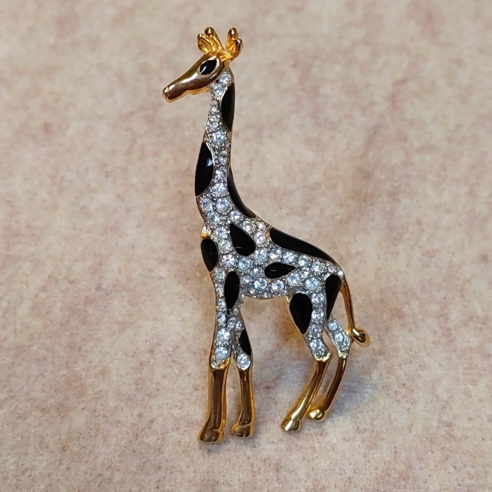 Giraffe Pin Brooch Rhinestone - Picture 2 of 6